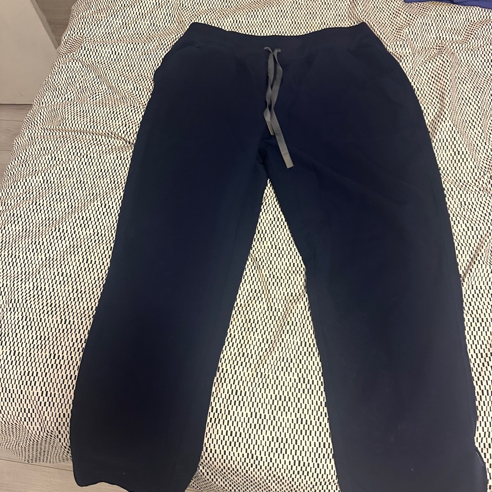 Women’s High Waisted Bristol Slim Tapered Scrub Pants in Navy